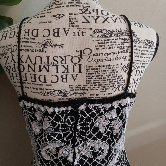 Sweelo Vintage Black & White Lace Beaded Sequin Dress Size M - Picture 7 of 13